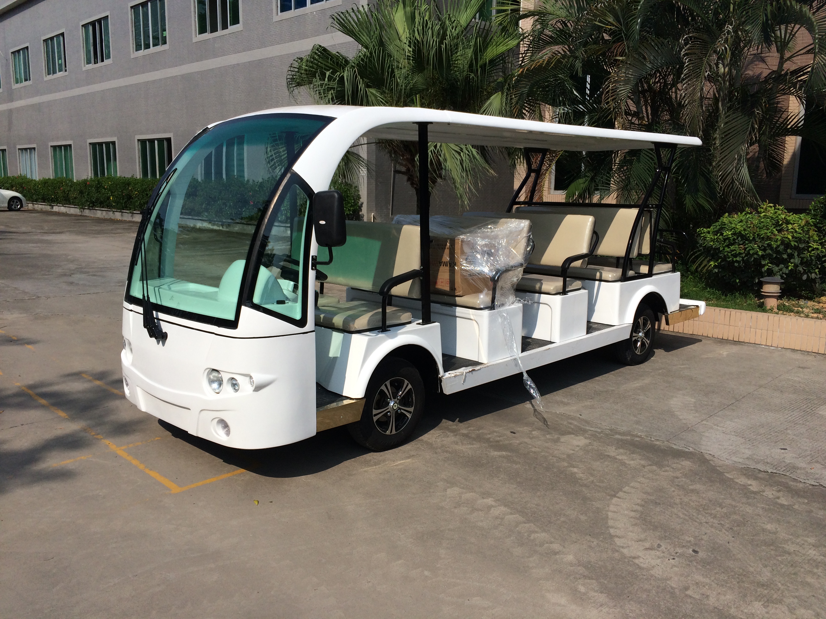Resort car, leisure vehicle, gas powered carts, sightseeing car, city shuttle vehicle, recreational car, cheap resort car from China, cheap electric shuttle vehicle from China, ECARMAS, Cheap electric cart for shuttle service